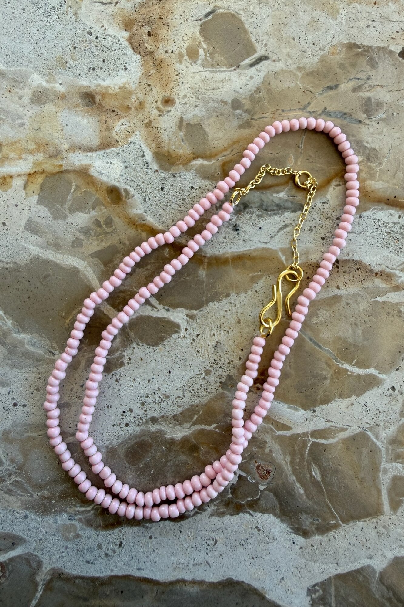 Kala perlehalskæde - Rosa